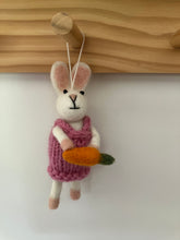 Load image into Gallery viewer, Rabbit with carrot
