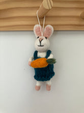 Load image into Gallery viewer, Rabbit with carrot