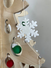 Load image into Gallery viewer, Snowflakes